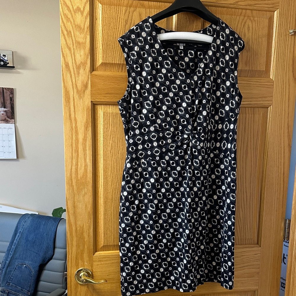 NIC+ZOE Black and White Patterned Mini Dress